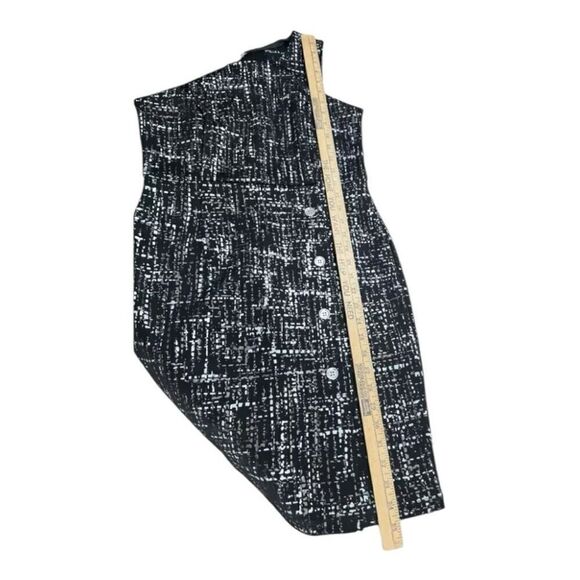 Stella & Julie Sheath Dress Size 4 Grey Silver Printed Sleeveless Stretch Button - Picture 5 of 12